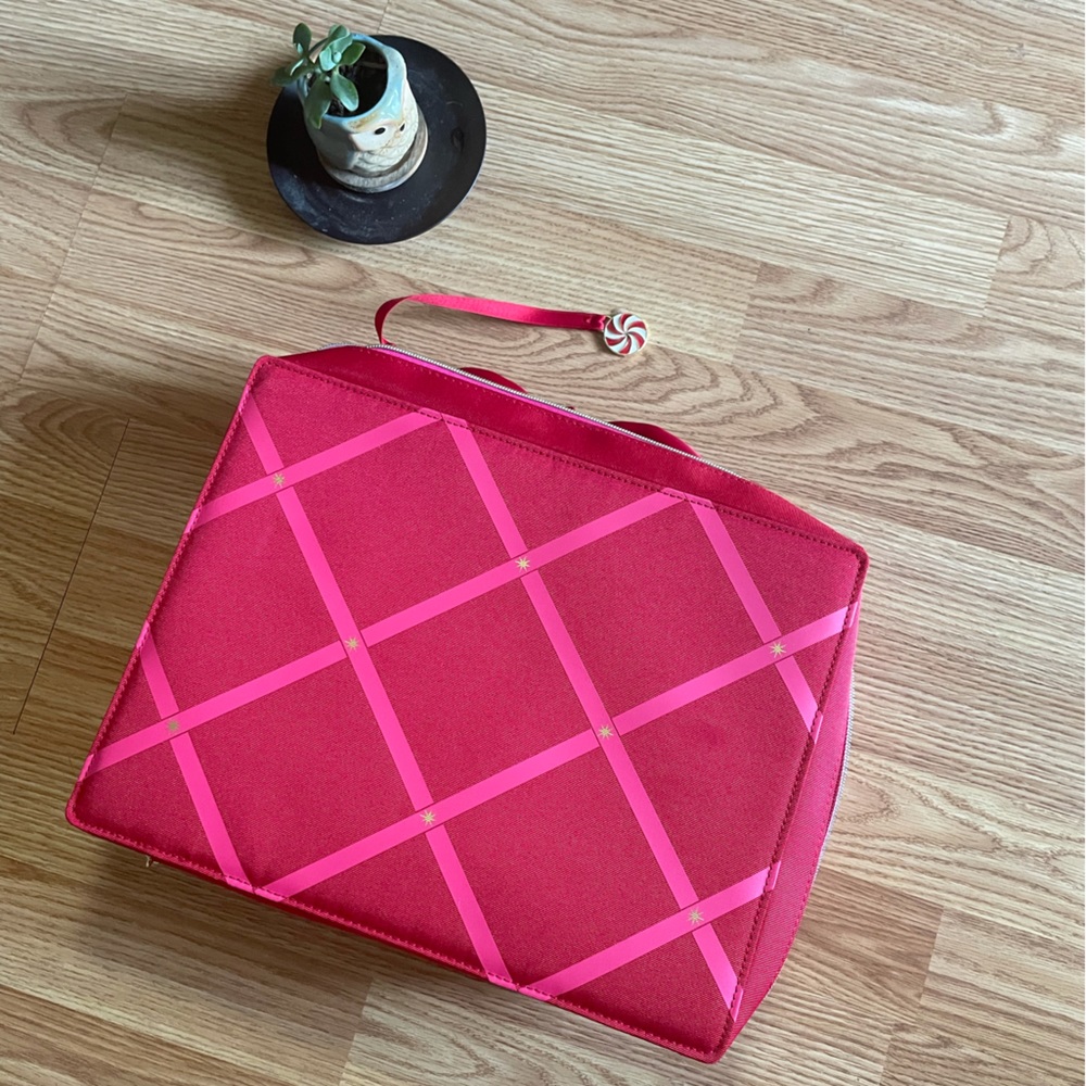 🏆BOGO Estee Lauder hot pink gold case w handle 2 zippers makeup travel lingerie